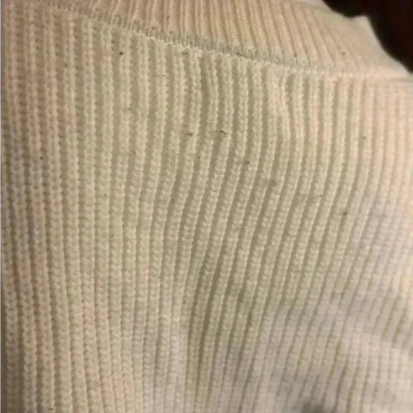 Ivy Rose - Picture 7 of 10